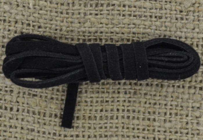 [73724] Rzemień zamszowy płaski 3*1mm w kolorze czarnym 3 metry