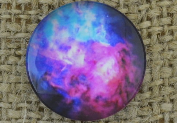 "[046314] Kaboszon z obrazkiem 16mm galaxy różowy"