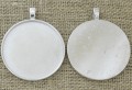  30186 Klasyczna baza medalionu w kolorze srebrnym na kaboszon 40mm