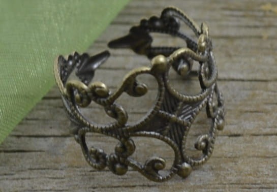 10379 Filigranowa obrączka w kolorze brązu