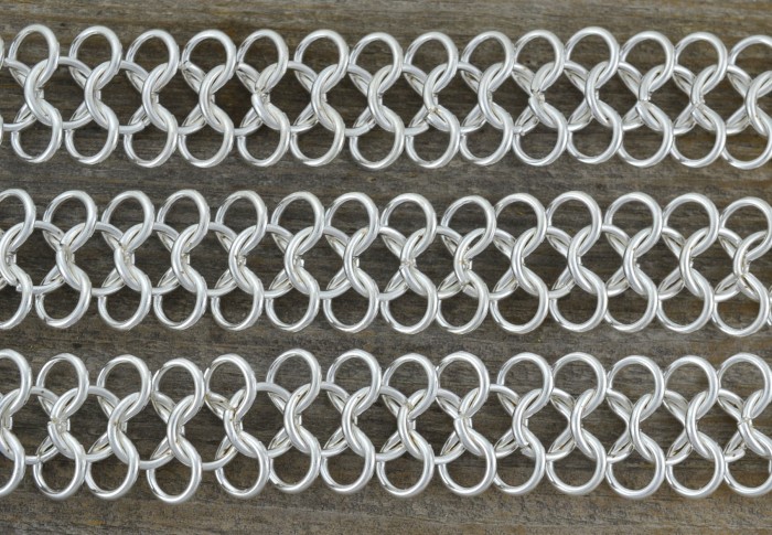 31114 Łańcuszek ozdobny pleciony 19*8mm w kolorze srebra 10cm 