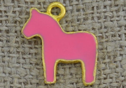 Zawieszka emaliowana konik w kolorze różowym