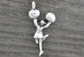 307174 Zawieszka mała cheerleaderka w kolorze srebra 2szt