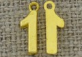 Zawieszka mała cyferka "1" kolor złota