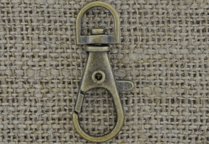 {11510} Duży karabińczyk do breloka w kolorze brązu