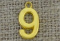 Zawieszka mała cyferka "9" kolor złota