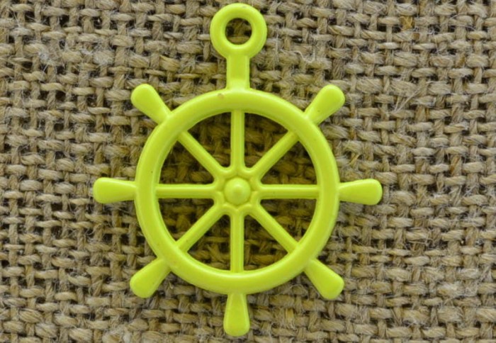 -0739 Zawieszka mała ster w kolorze zielonego jabłuszka