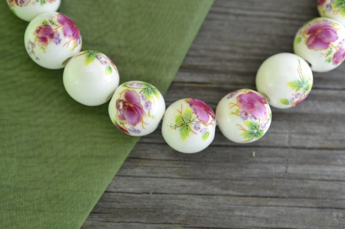  {7605176} Koralik porcelanowy okrągły 14mm kwiat fioletowy