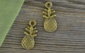 10784 Zawieszka mała ananas w kolorze brązu 2 szt