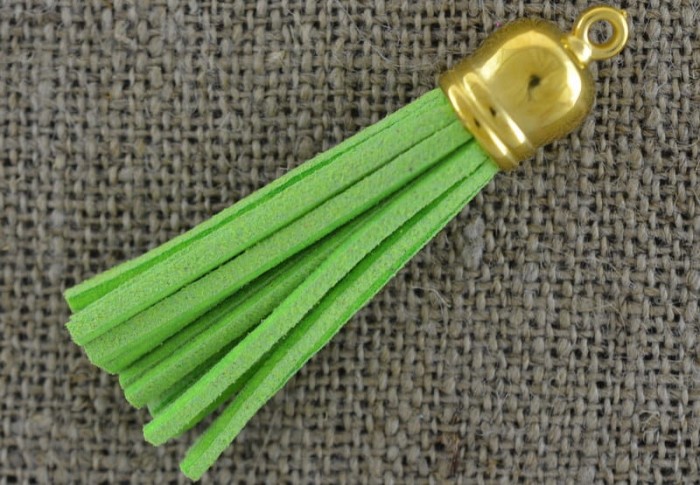 20847 Zawieszka duża frędzel w kolorze seledynowym