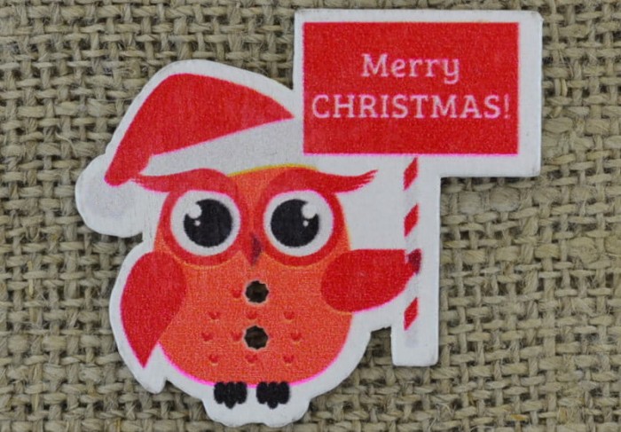  [ś07305] Guzik drewniany ozdobny sowa z tabliczką "Merry CHRISTMAS!" 2szt