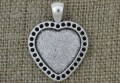 Baza medalionu serce w kolorze srebra na kaboszon 20*20mm