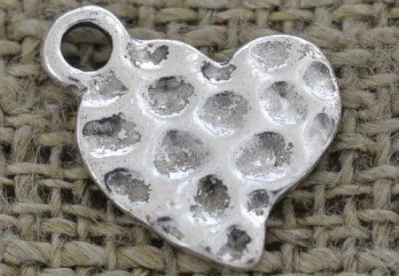 [307323] Zawieszka serduszko kolor srebrny 3szt