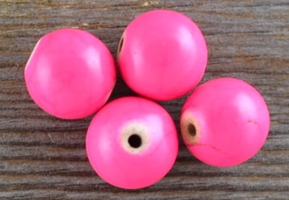 601215 Turkus syntetyczny kula 10mm w kolorze różowym 3szt