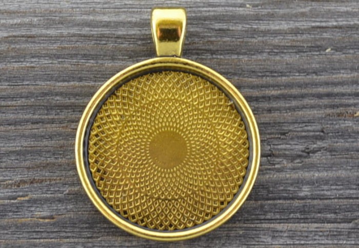 20103 Klasyczna baza medalionu w kolorze ciemnego złota na kaboszon 25mm