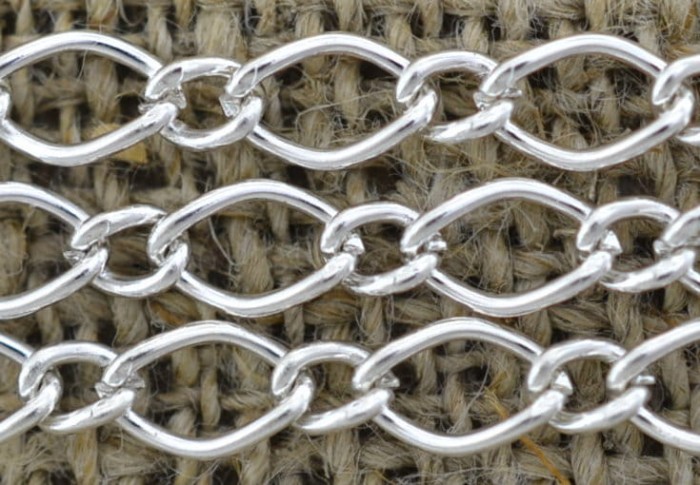 31116 Łańcuszek pancerka 6*3,5mm w kolorze srebra