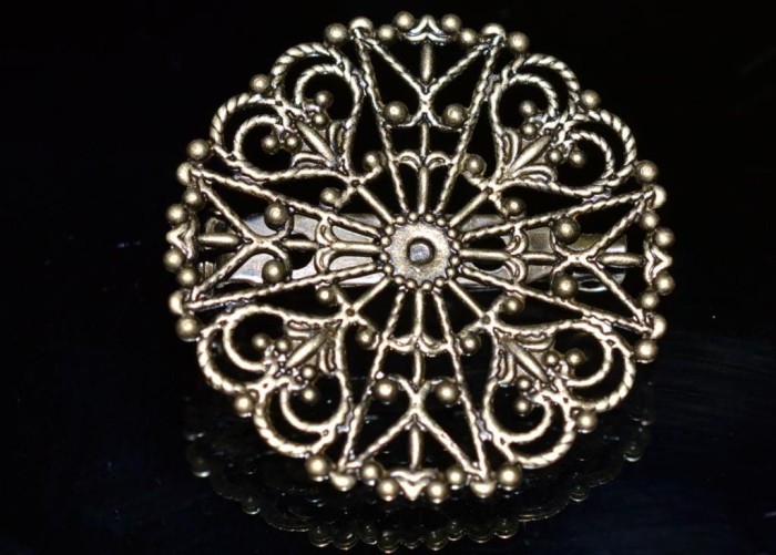 Baza broszki okrągła z filigranową tarczą 31mm