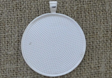 [30115] Baza medalionu w kolorze srebra na kaboszon 40mm