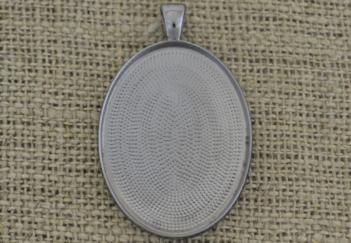 [-0101] Klasyczna baza medalionu w kolorze czarnym na kaboszon 40*30mm