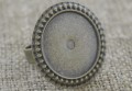  10381 Ozdobna baza pierścionka w kolorze brązu na kaboszon 20mm