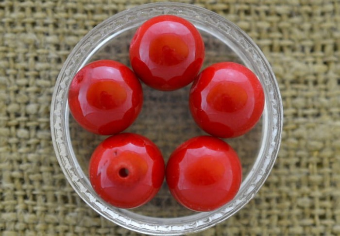 240503 Kamień naturalny jadeit 10mm czerwony