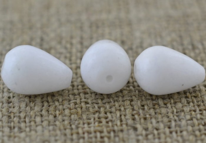 240513 Kamień naturalny jadeit 15*10mm biały