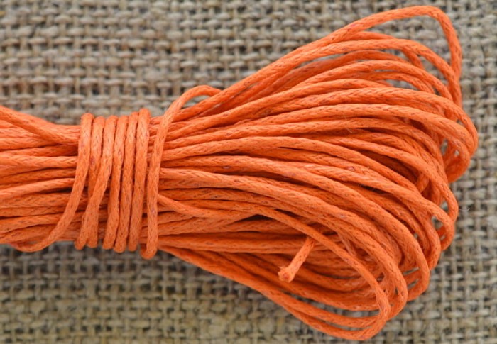 71716 Sznurek woskowany pomarańczowy 1mm 7 metrów