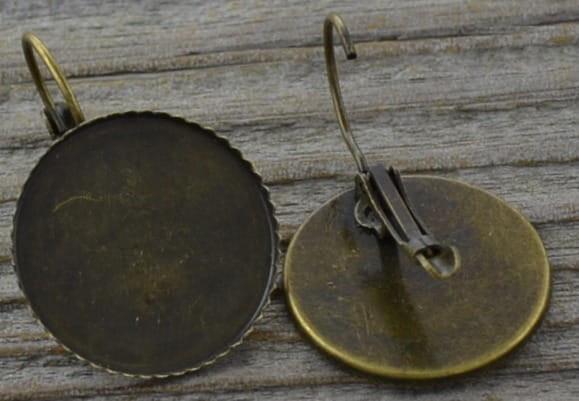 10415 Klasyczna baza kolczyka na biglu angielskim na kaboszon 20mm