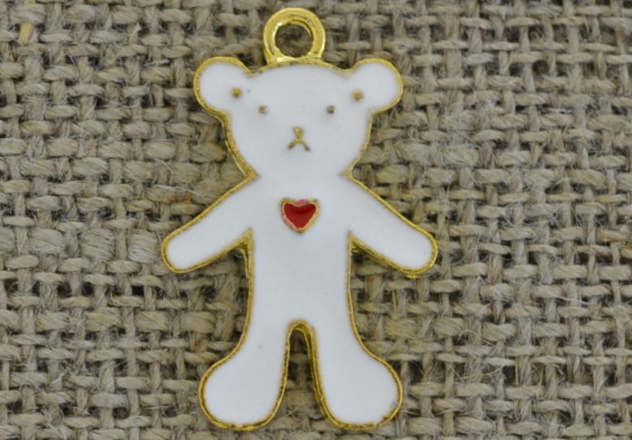 70730 Zawieszka emaliowana miś w kolorze białym