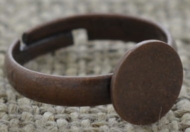 -0311 Klasyczna baza pierścionka w kolorze miedzi z płaską tarczą 8mm 2szt