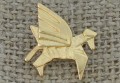 Zawieszka mała pegaz origami kolor złota