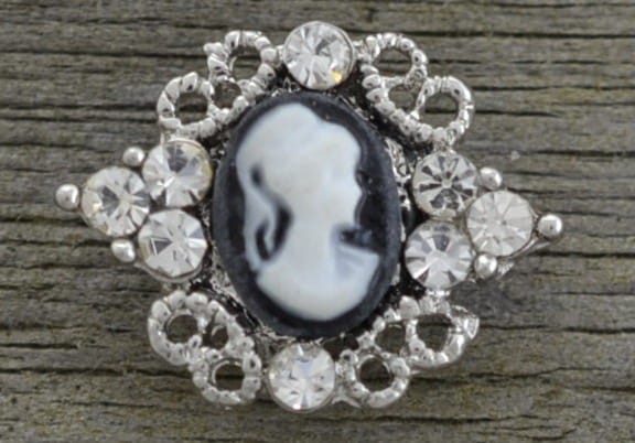 31239 Element ozdobny łącznik kamea z cyrkoniami w kolorze srebra