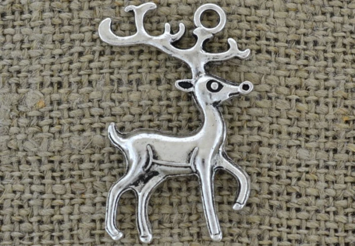 ś07222 Zawieszka renifer 35*24mm w kolorze srebrnym