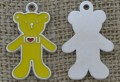 Zawieszka emaliowana miś w kolorze żołtym