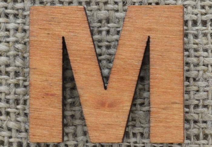 [873148] Element ozdobny literka drewniana "M" 5szt
