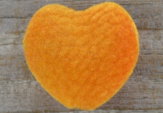 702476 Koralik akrylowy zamszowy serduszko 23*25mm morelowe