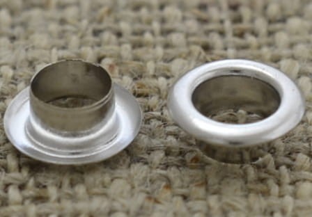  [571166] Środek do koralika 5mm srebrny