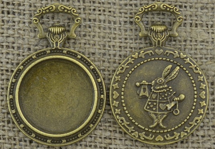  10105 Ozdobna baza medalionu w kolorze brązu na kaboszon 20mm