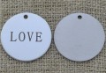 Zawieszka mała moneta "LOVE" kolor srebrny