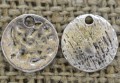 307293 Zawieszka mała moneta w kolorze srebrnym 10mm 5szt