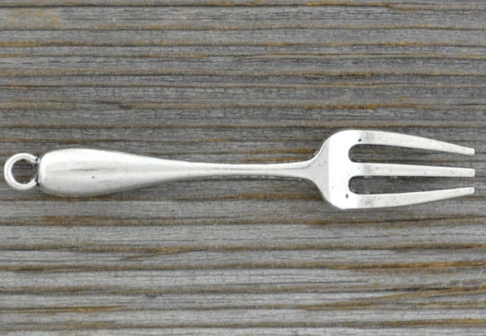 30848 Zawieszka duża widelec w kolorze starego srebra