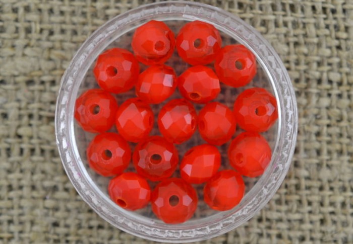 901134 Koralik fasetowany oponka 6mm czerwona 12szt