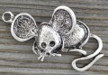 30852 Zawieszka duża myszka w kolorze starego srebra 