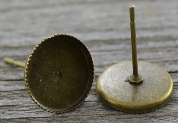 10459 klasyczna baza kolczyka wkrętka na kaboszon 10mm