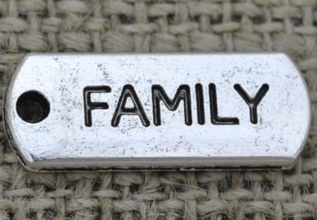 [30759] Zawieszka z napisem FAMILY srebrna 2szt
