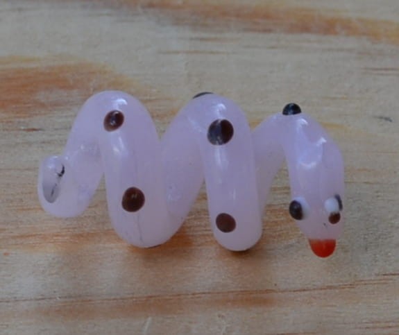 Lampwork wężyk różowy