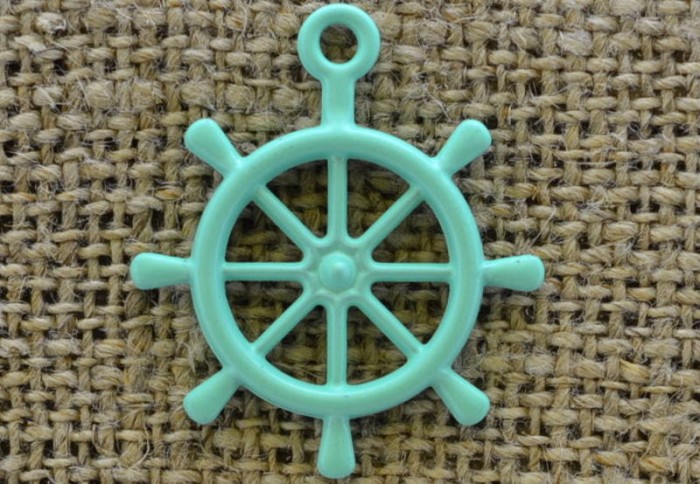 -0742 Zawieszka mała ster w kolorze miętowym