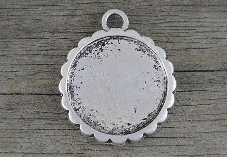[30138] Baza medalionu ciemne srebro kaboszon 16mm