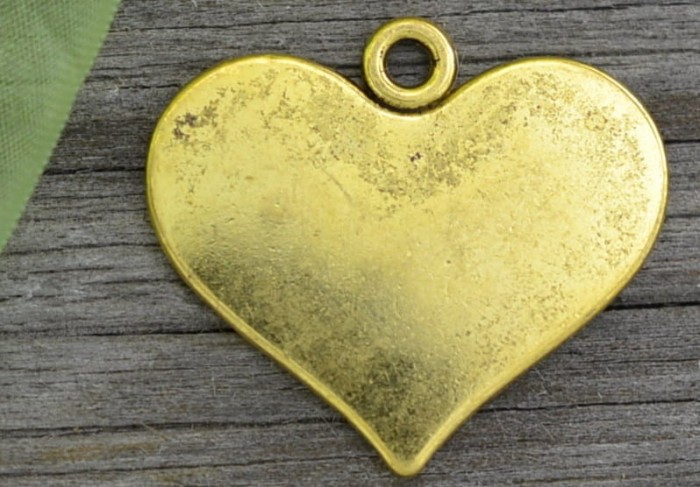 {20716} Zawieszka serduszko płaskie w kolorze złota 2szt