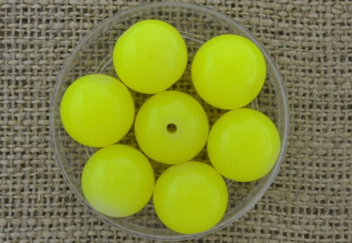 [702388] Koralik szklany perełka gładka 14mm limonkowa